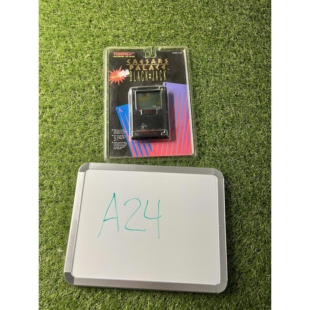 Tiger Electronics Caesars Palace Blackjack Electronic LCD Game 76-002 Poker